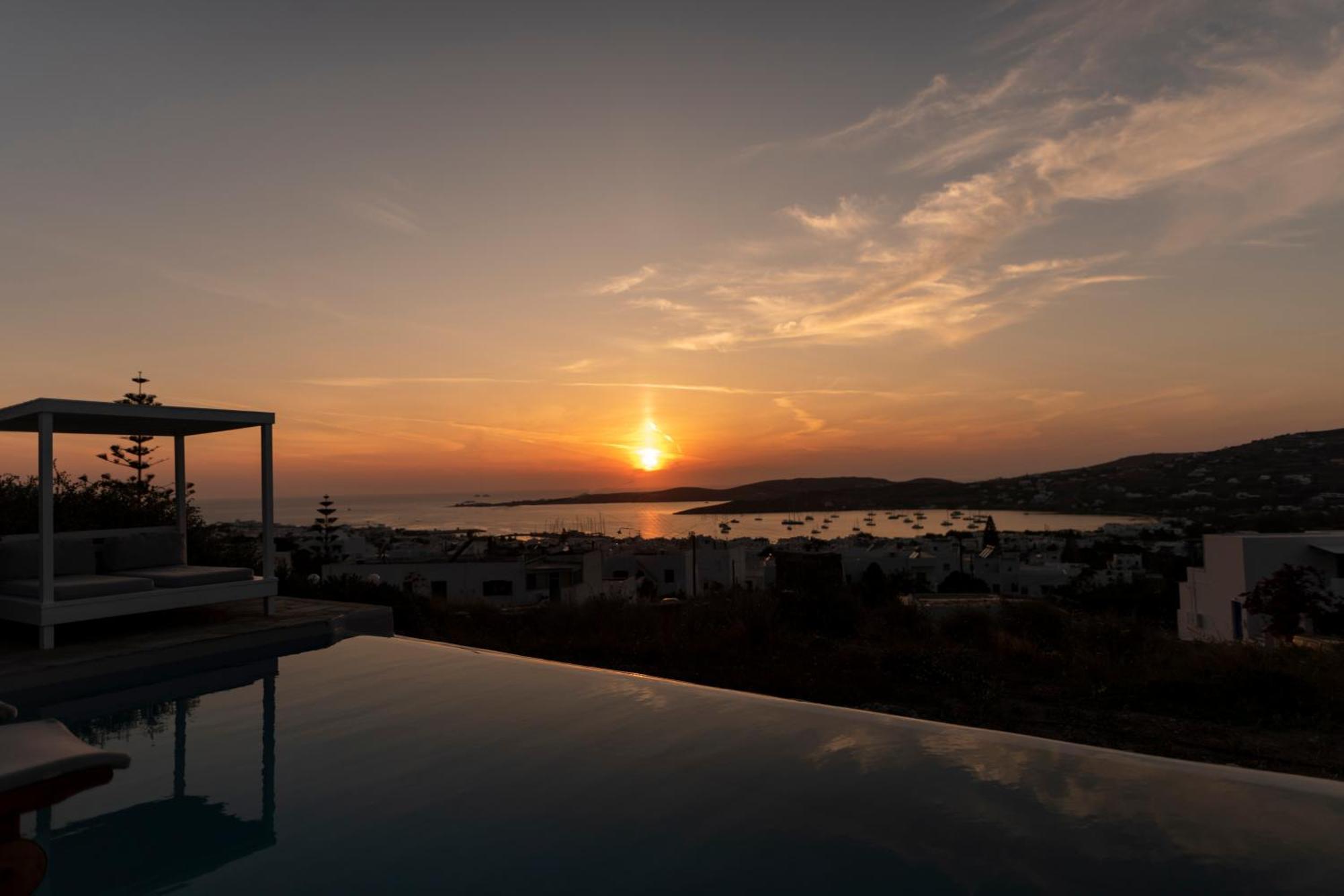 Orasea Villa With Private Pool Páros Eksteriør billede
